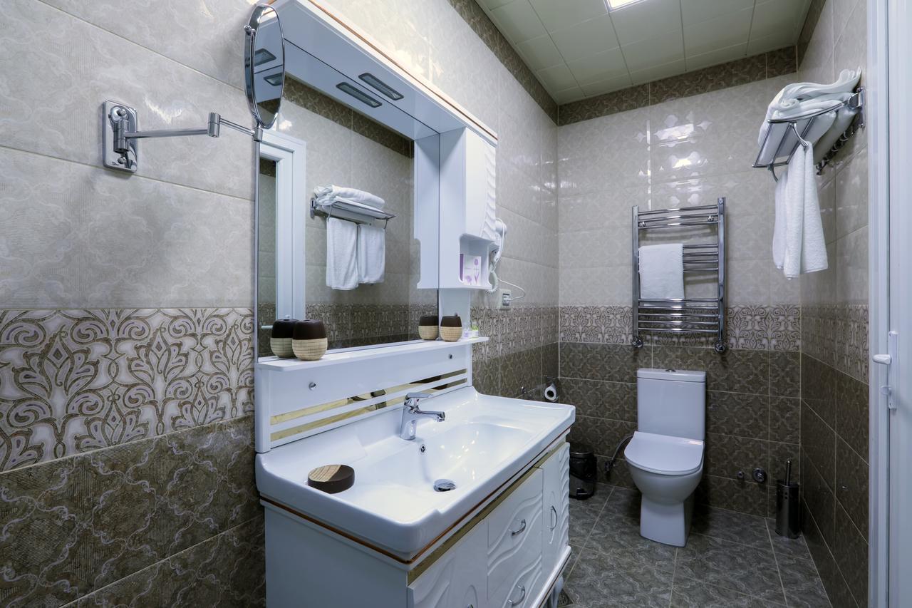 Rusel Hotel Baku Exterior foto