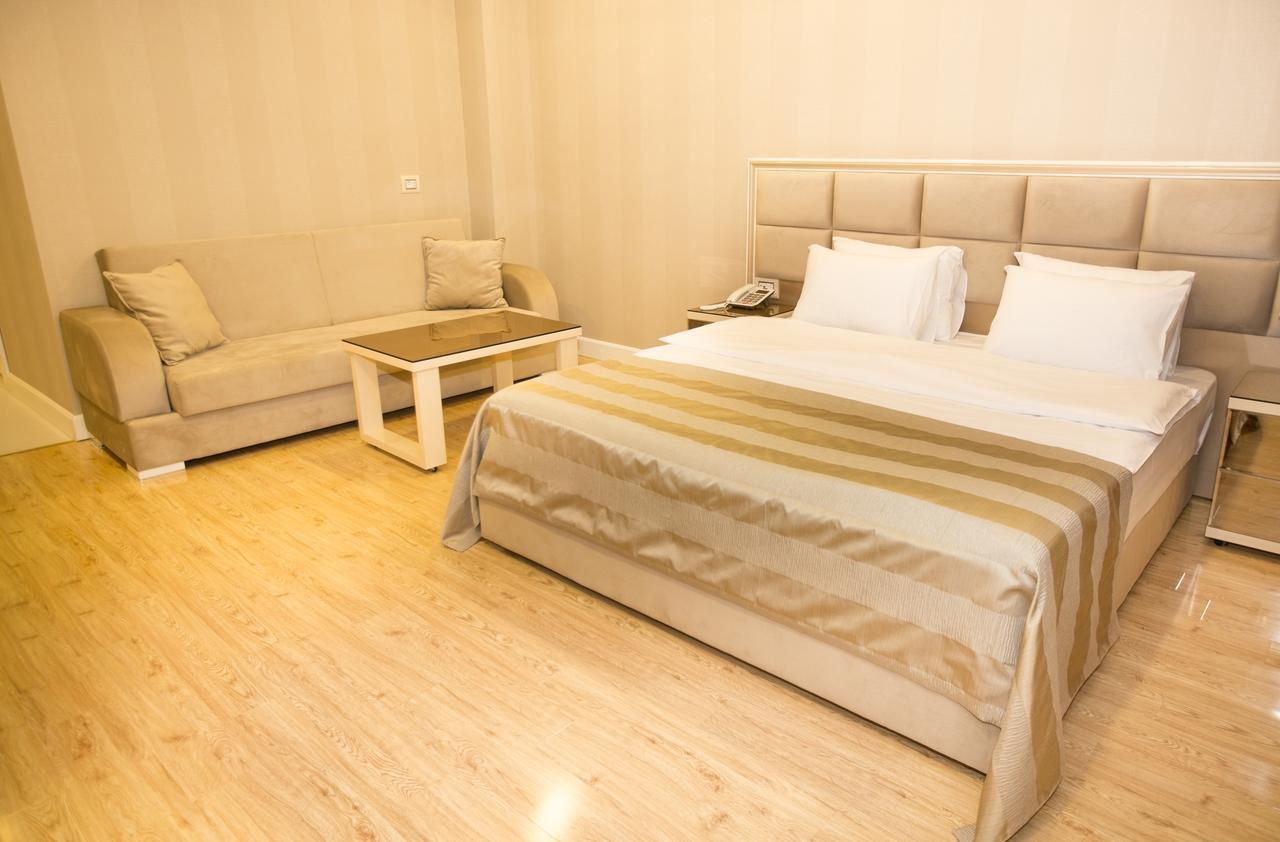 Rusel Hotel Baku Exterior foto