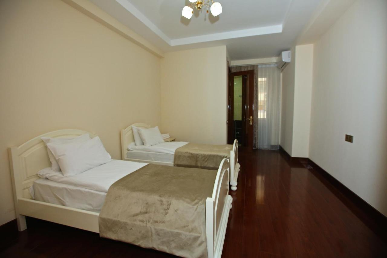 Rusel Hotel Baku Exterior foto