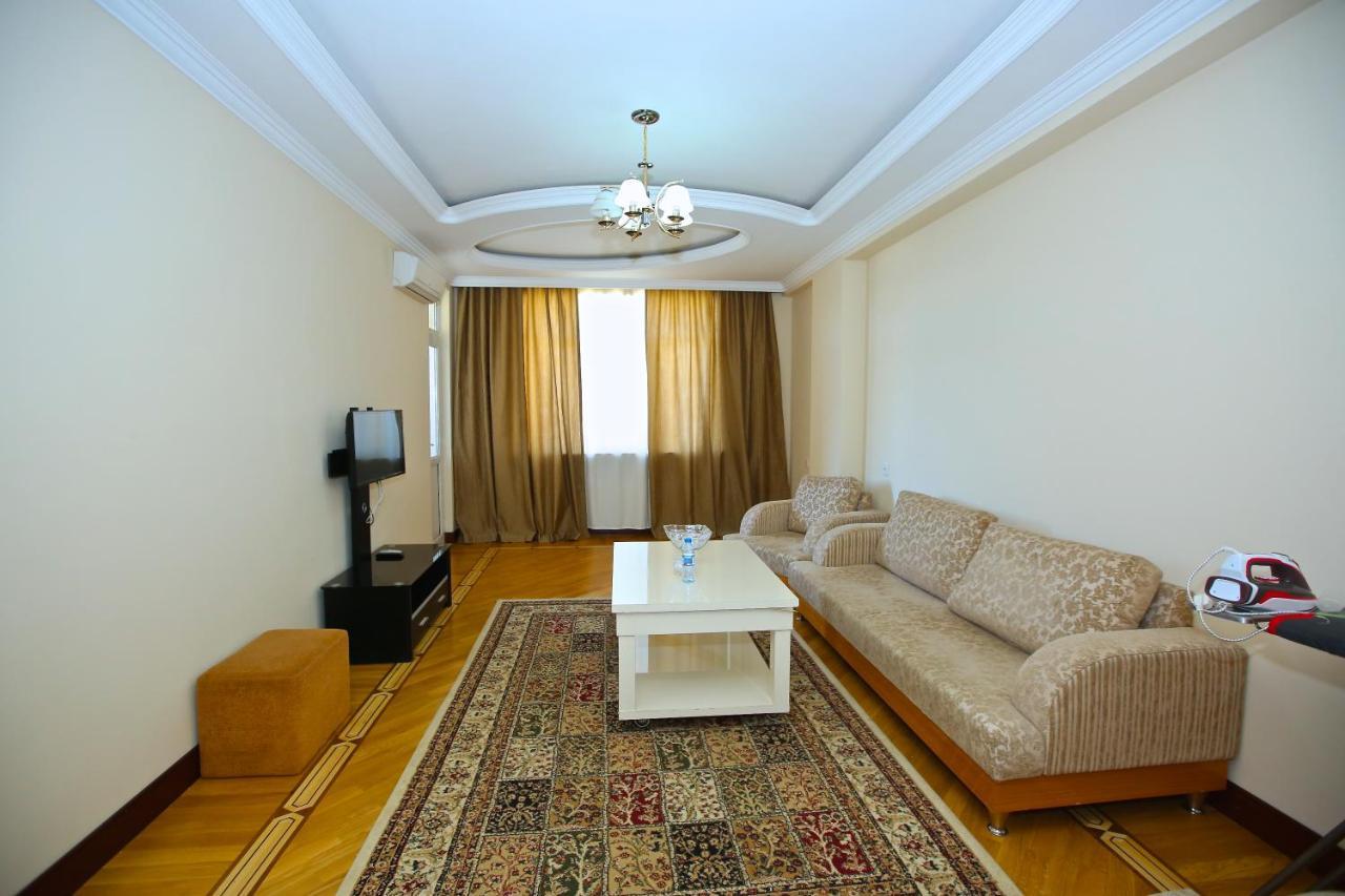 Rusel Hotel Baku Exterior foto